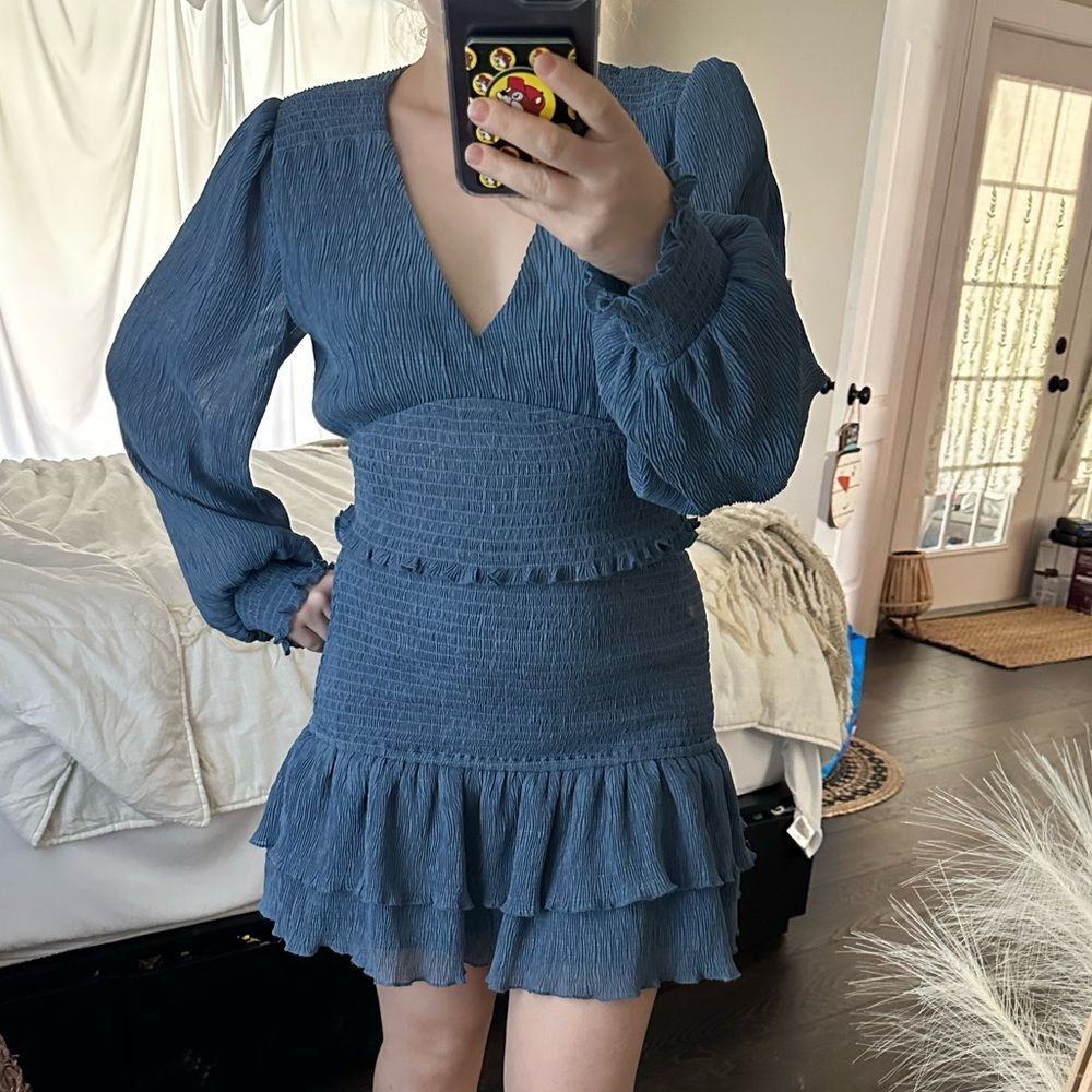 Storia Blue Women’s Medium 2 Piece Ruffle Skirt and Top Set